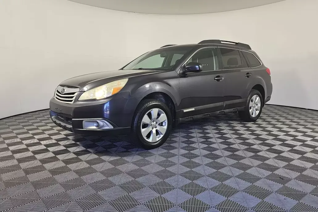 2011 Subaru Outback 2.5i photo 1