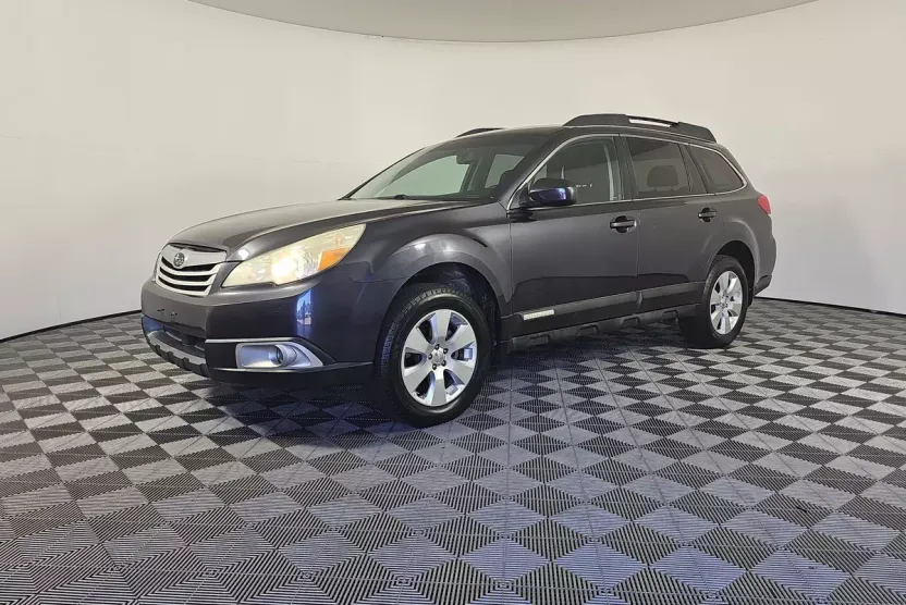 2011 Subaru Outback 2.5i photo 1