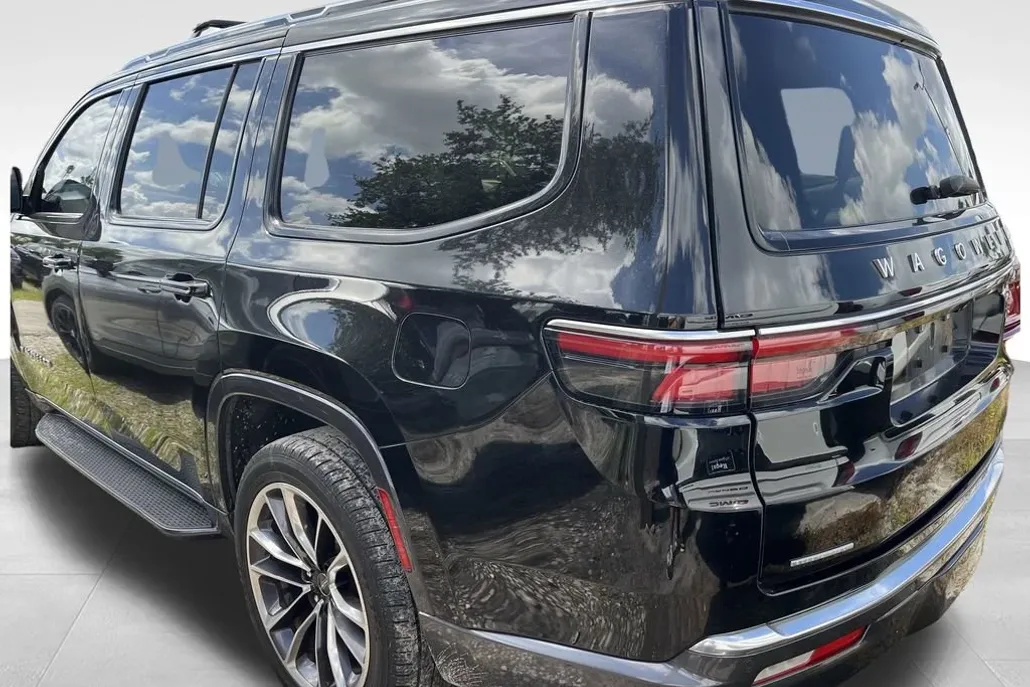 2022 Jeep Wagoneer Series II photo 1