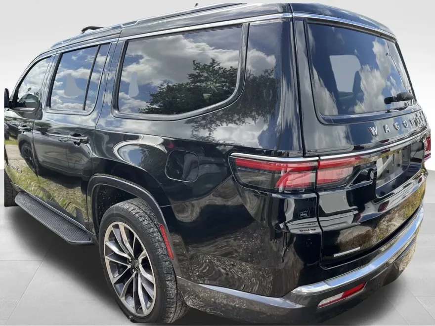 2022 Jeep Wagoneer Series II photo 1