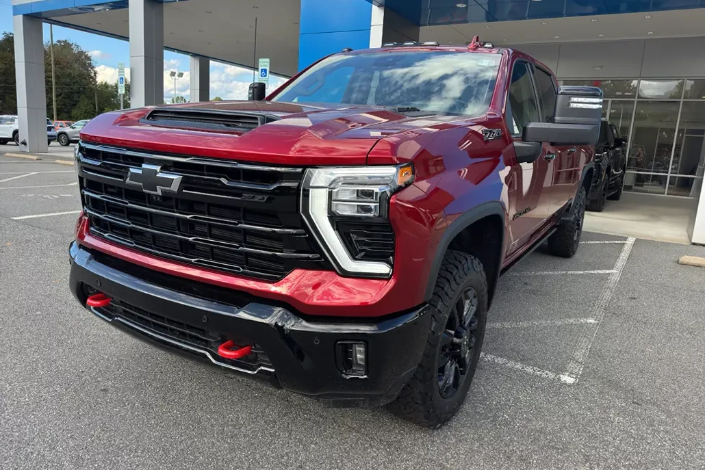 2026 Chevrolet Silverado 2500HD LTZ photo 1