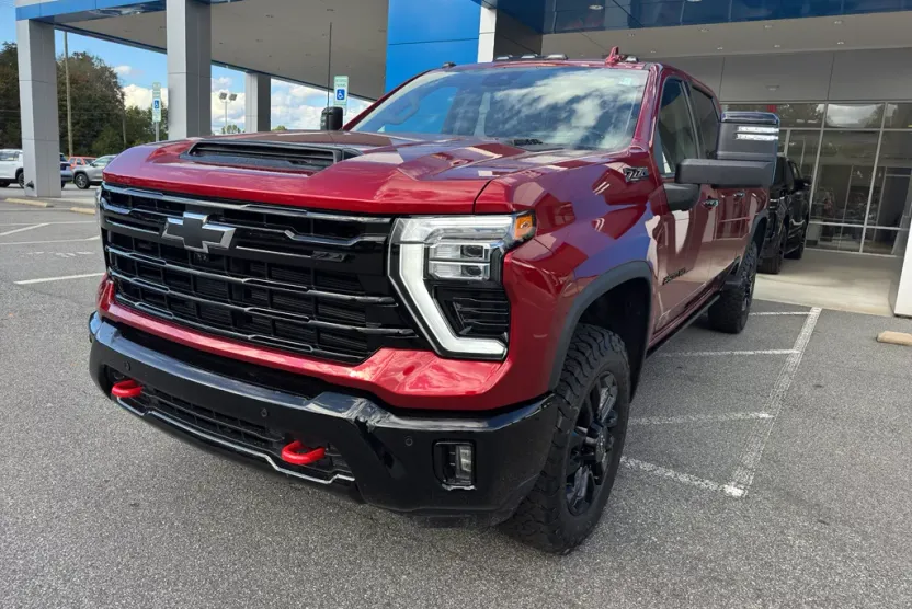 2026 Chevrolet Silverado 2500HD LTZ photo 1