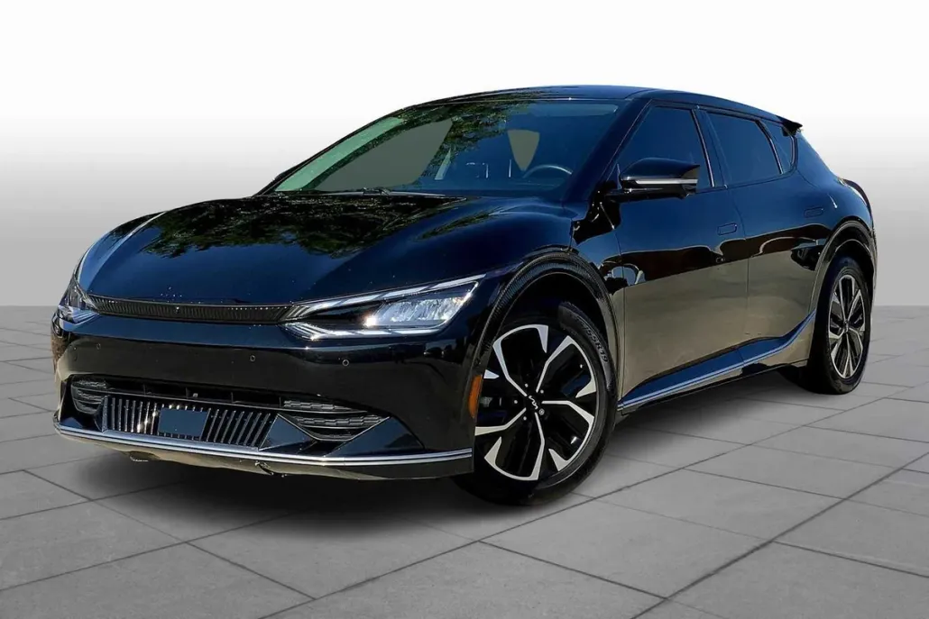 2022 Kia EV6 Wind photo 1