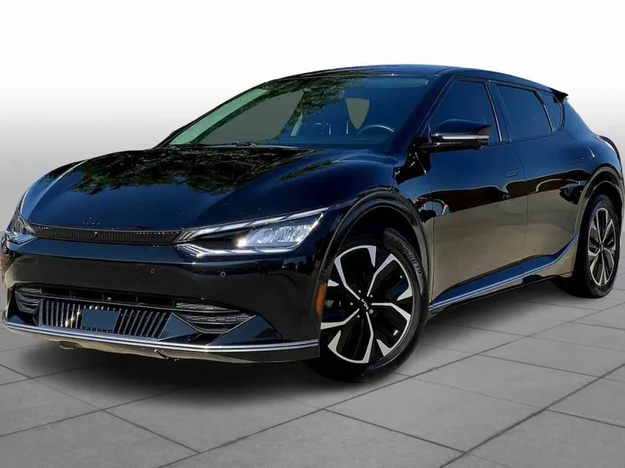 2022 Kia EV6 Wind photo 1