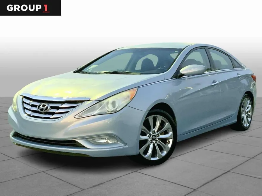 2012 Hyundai Sonata SE photo 1