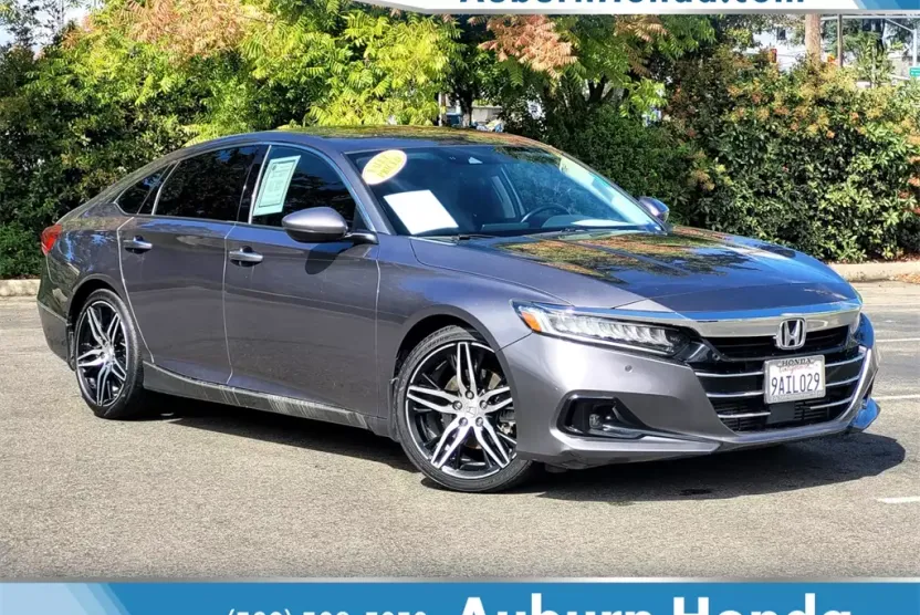 2022 Honda Accord Touring 2.0T photo 1