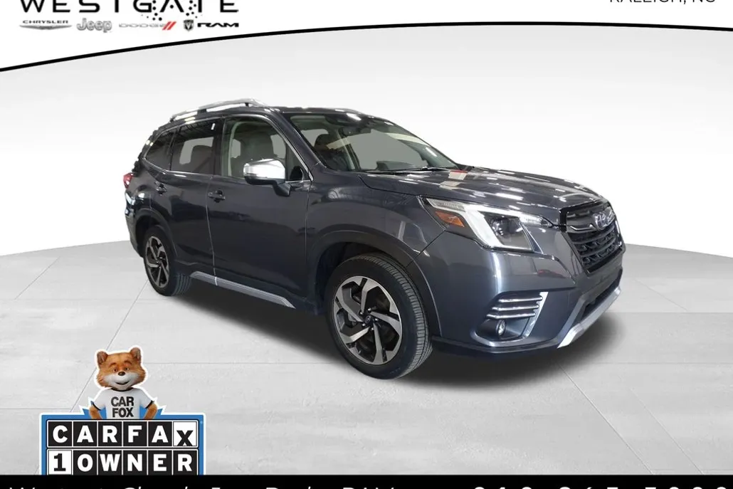 2022 Subaru Forester Touring photo 1