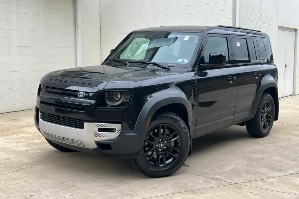 2024 Land Rover Defender S 110 photo 1