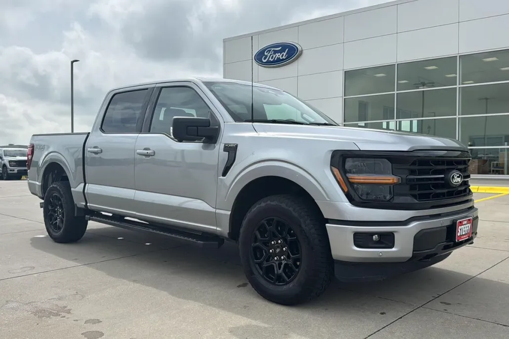 2024 Ford F-150 XLT photo 1