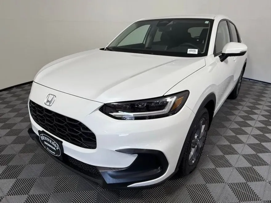 2026 Honda HR-V LX photo 1