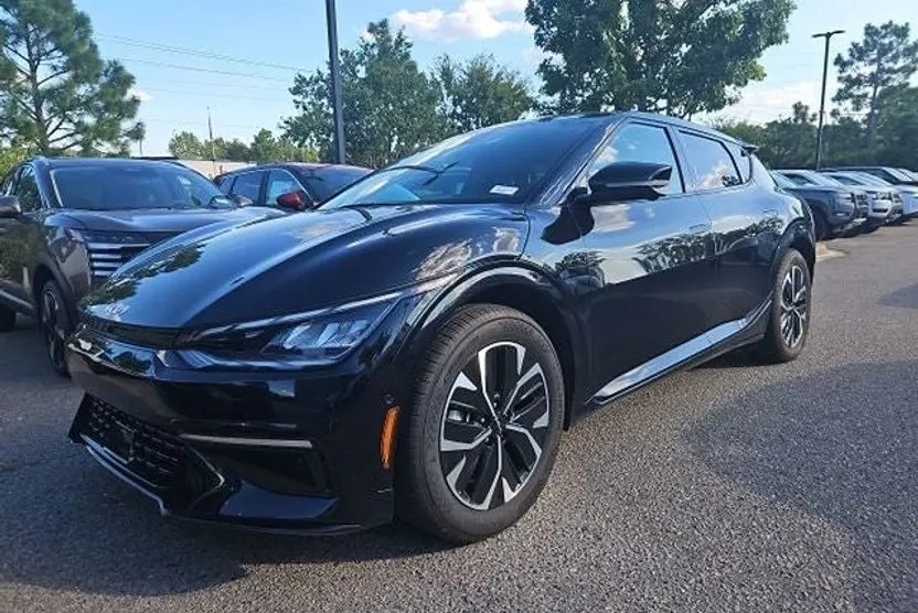 2024 Kia EV6 GT-Line photo 1