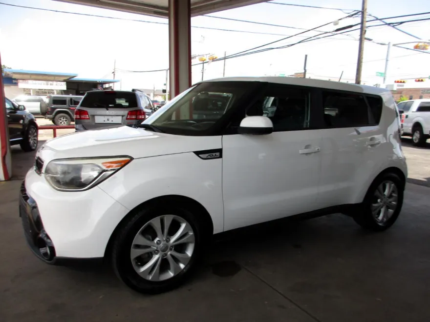 2016 Kia Soul Plus photo 1