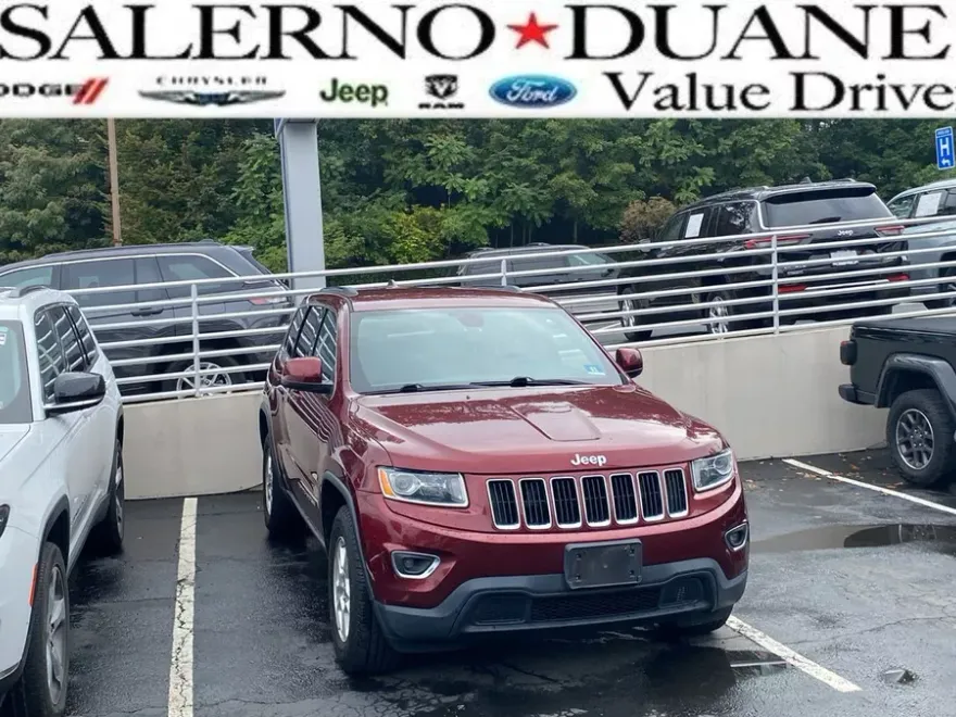 2016 Jeep Grand Cherokee Laredo photo 1