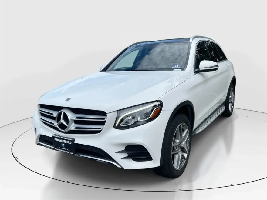 2019 Mercedes Benz GLC 300 4MATIC photo 1