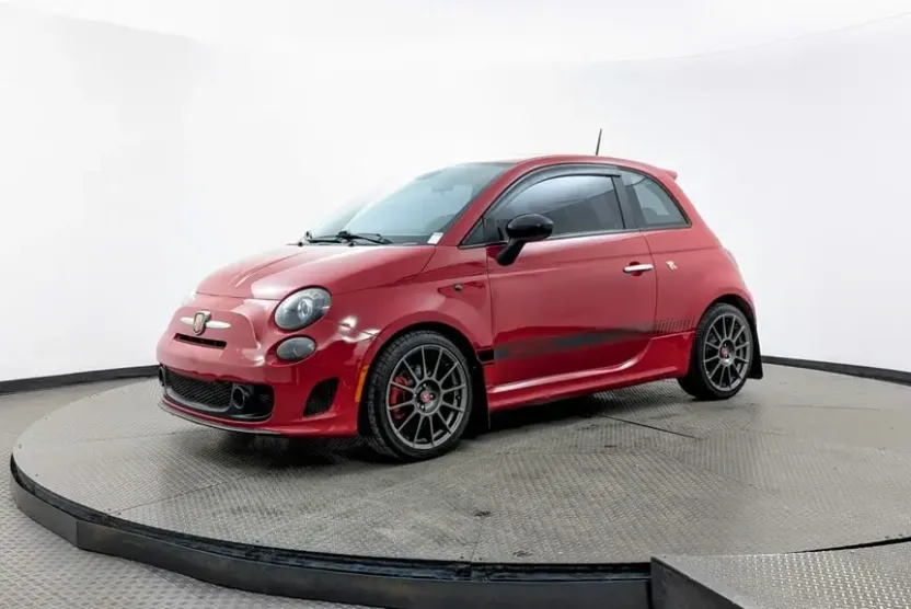 2015 Fiat 500 Abarth photo 1