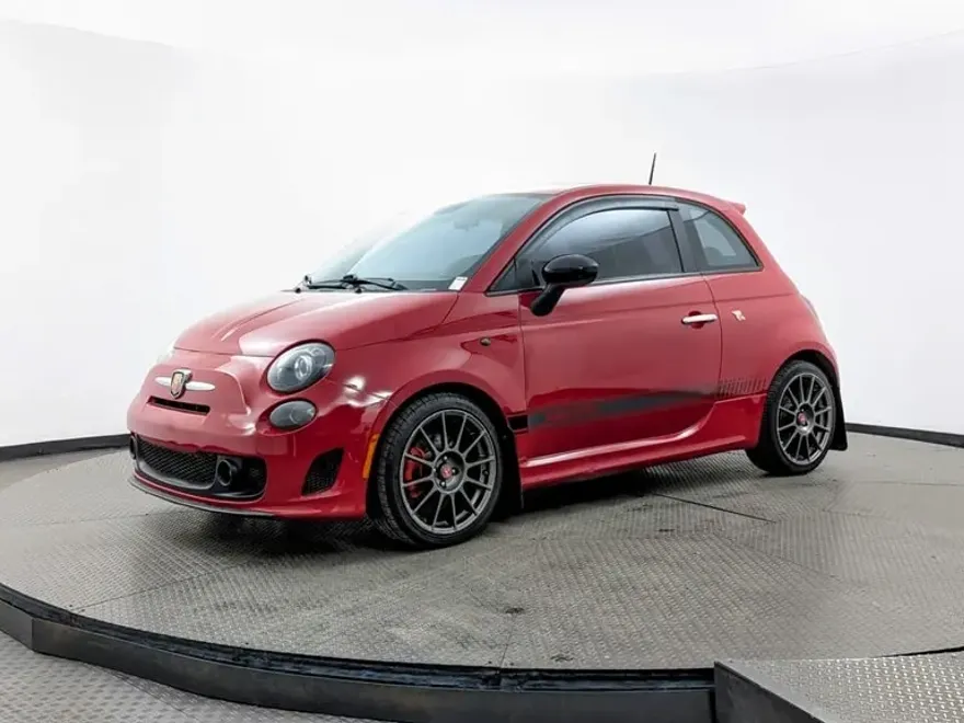 2015 Fiat 500 Abarth photo 1