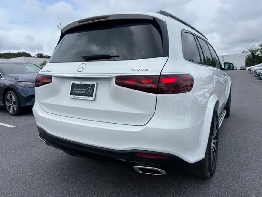 2026 Mercedes Benz GLS 450 4MATIC photo 1