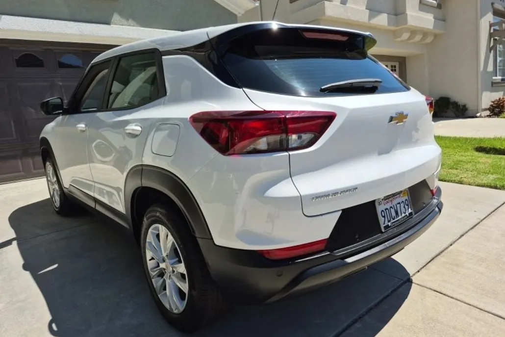 2023 Chevrolet Trailblazer LS photo 1