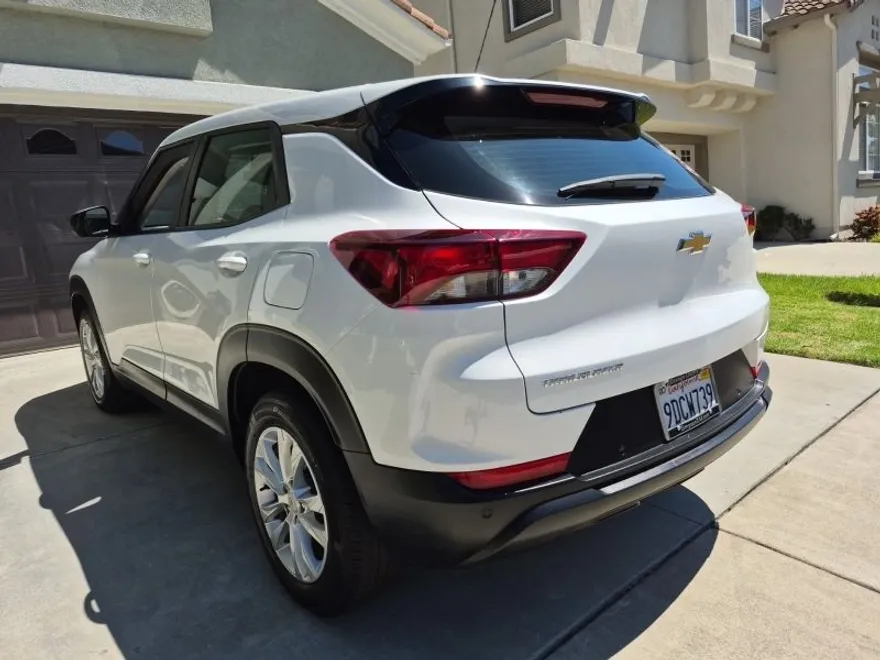 2023 Chevrolet Trailblazer LS photo 1