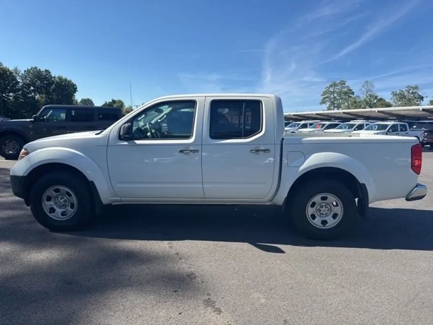 2016 Nissan Frontier S photo 1