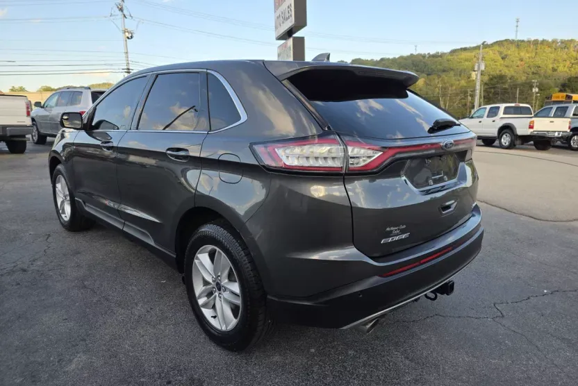 2016 Ford Edge SEL photo 1
