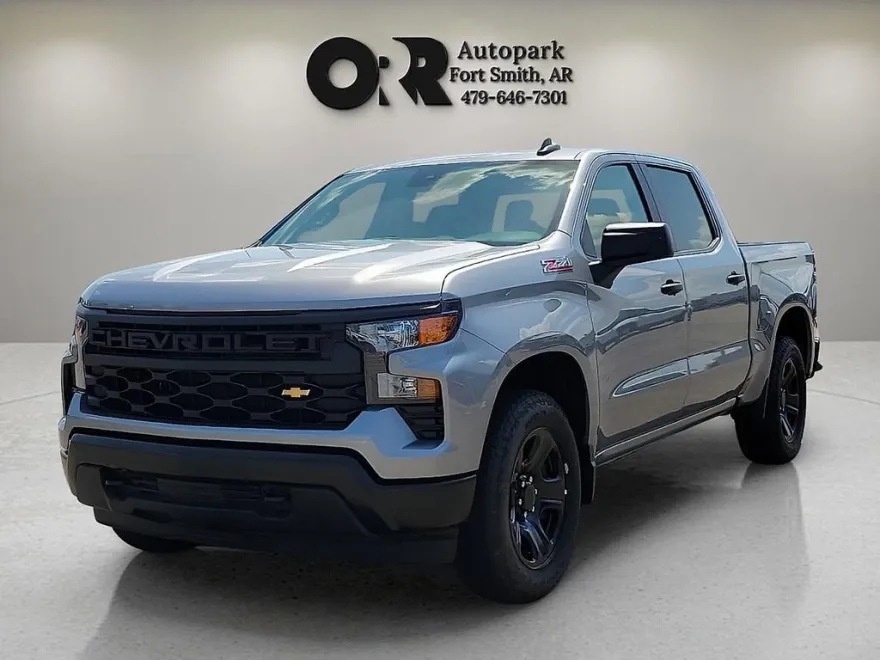 2025 Chevrolet Silverado 1500 photo 1