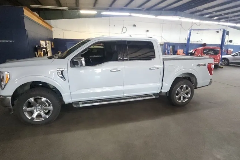 2022 Ford F-150 Lariat photo 1
