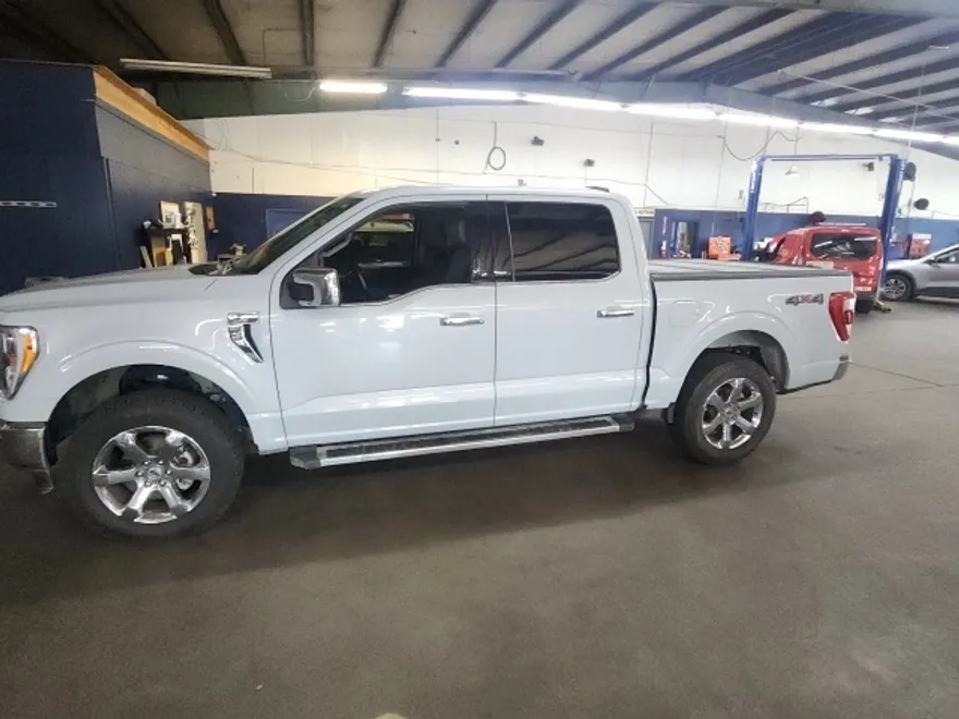 2022 Ford F-150 Lariat photo 1