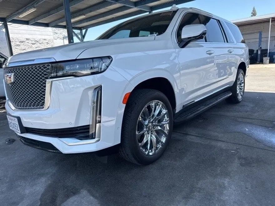 2021 Cadillac Escalade ESV Premium Luxury photo 1