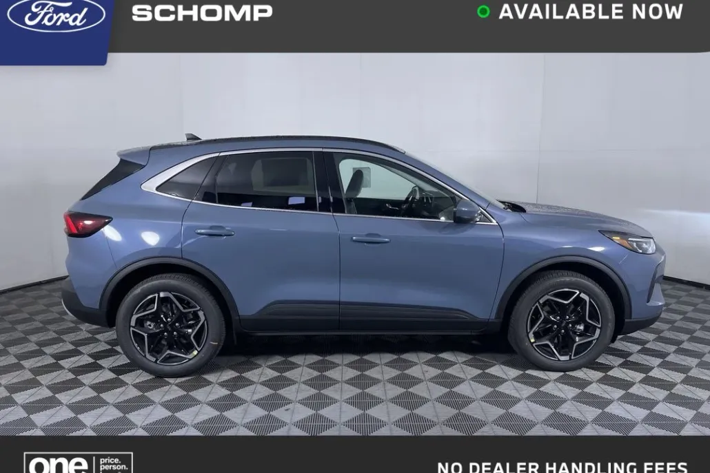 2026 Ford Escape Platinum photo 1