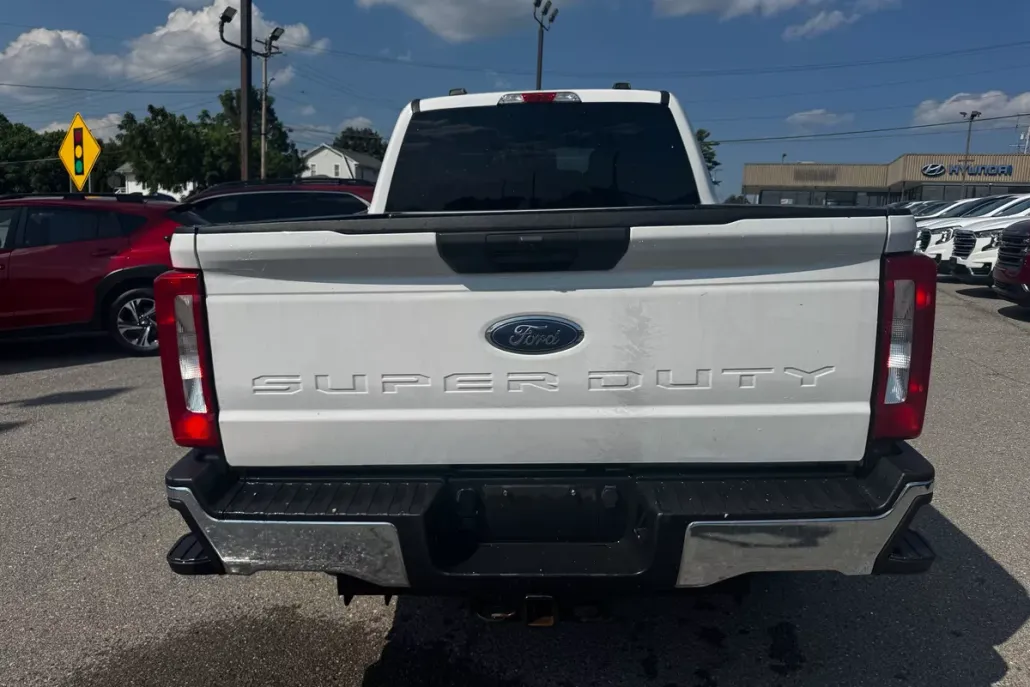 2023 Ford F-250 XLT photo 1