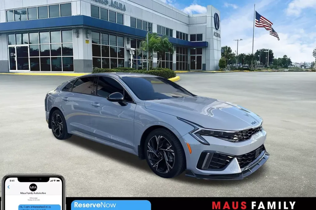 2025 Kia K5 GT-Line photo 1