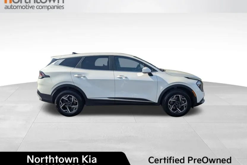 2023 Kia Sportage LX photo 1