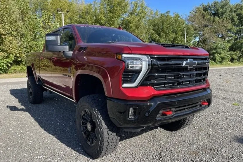 2025 Chevrolet Silverado 2500HD LTZ photo 1