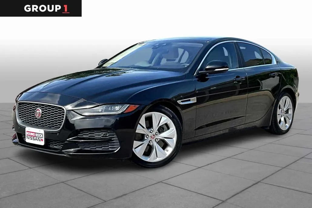 2020 Jaguar XE S photo 1