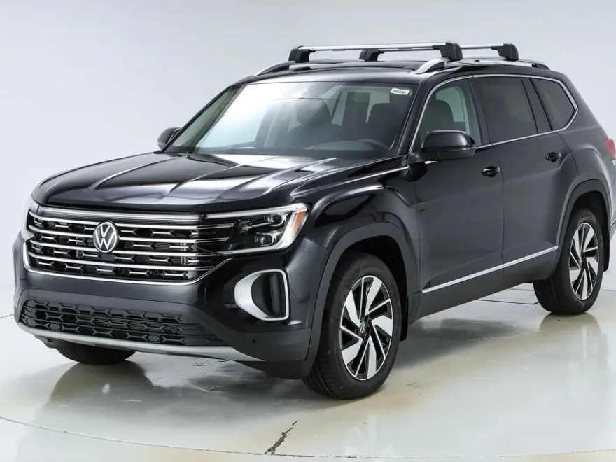 2025 Volkswagen Atlas SE photo 1