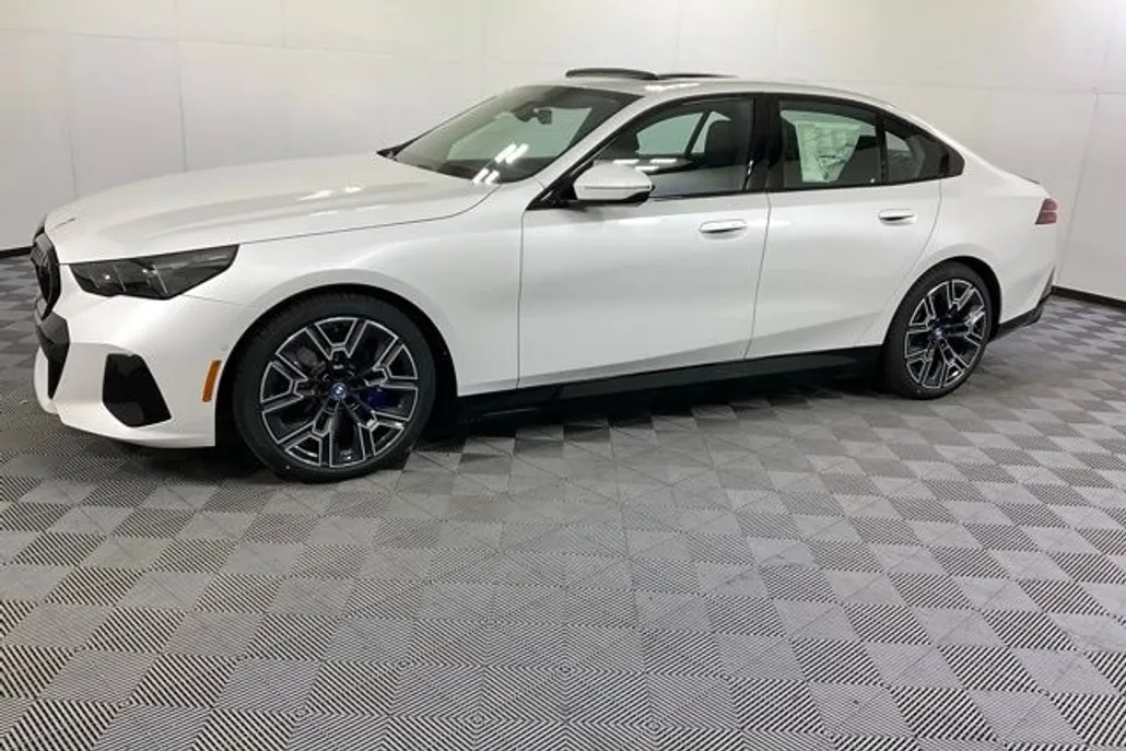 2024 Bmw i5 eDrive40 photo 1