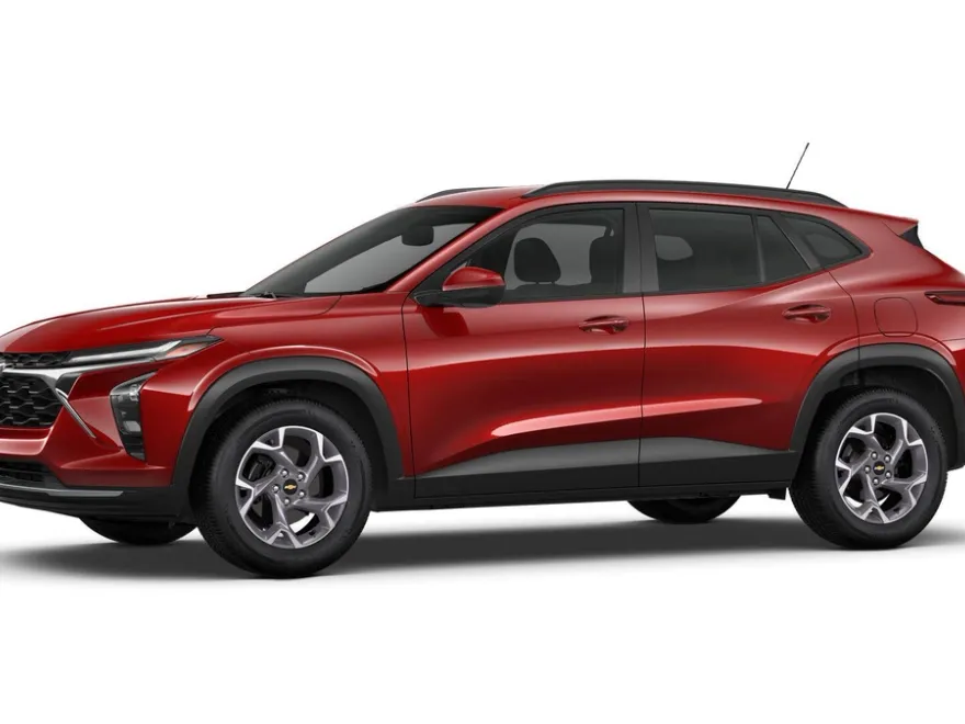 2025 Chevrolet Trax LT photo 1