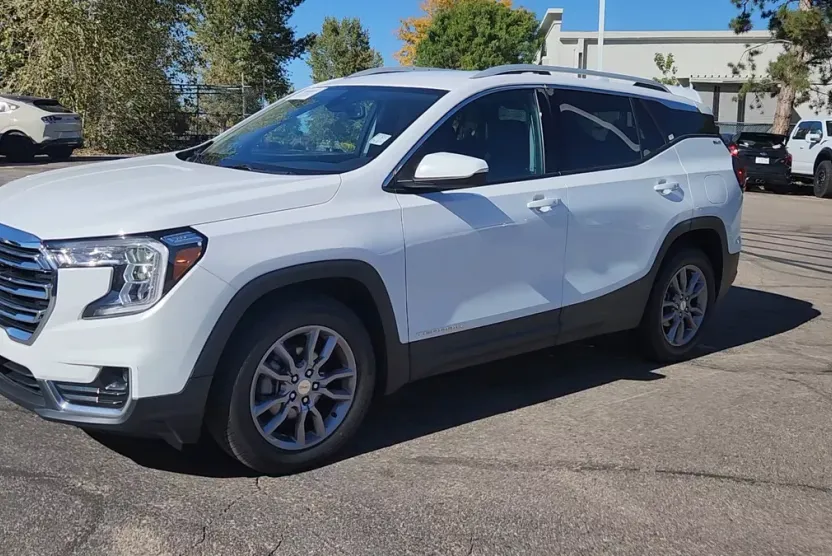 2023 Gmc Terrain SLT photo 1