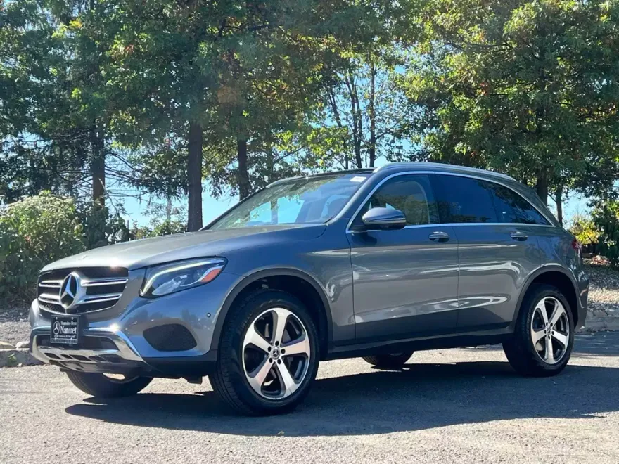 2019 Mercedes Benz GLC 300 4MATIC photo 1