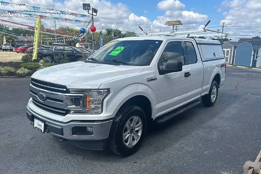 2019 Ford F-150 XLT photo 1