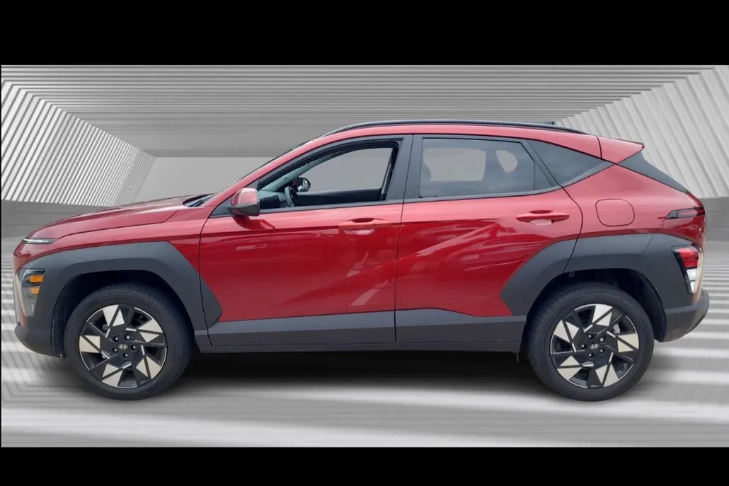 2025 Hyundai Kona SEL photo 1