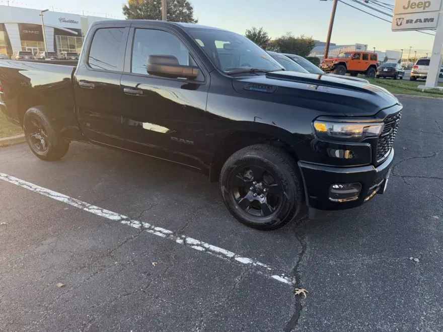 2025 Ram 1500 Tradesman photo 1