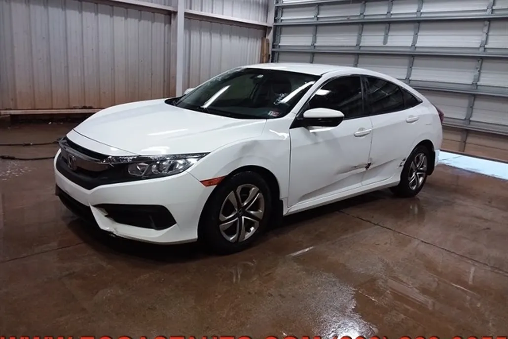 2017 Honda Civic LX photo 1