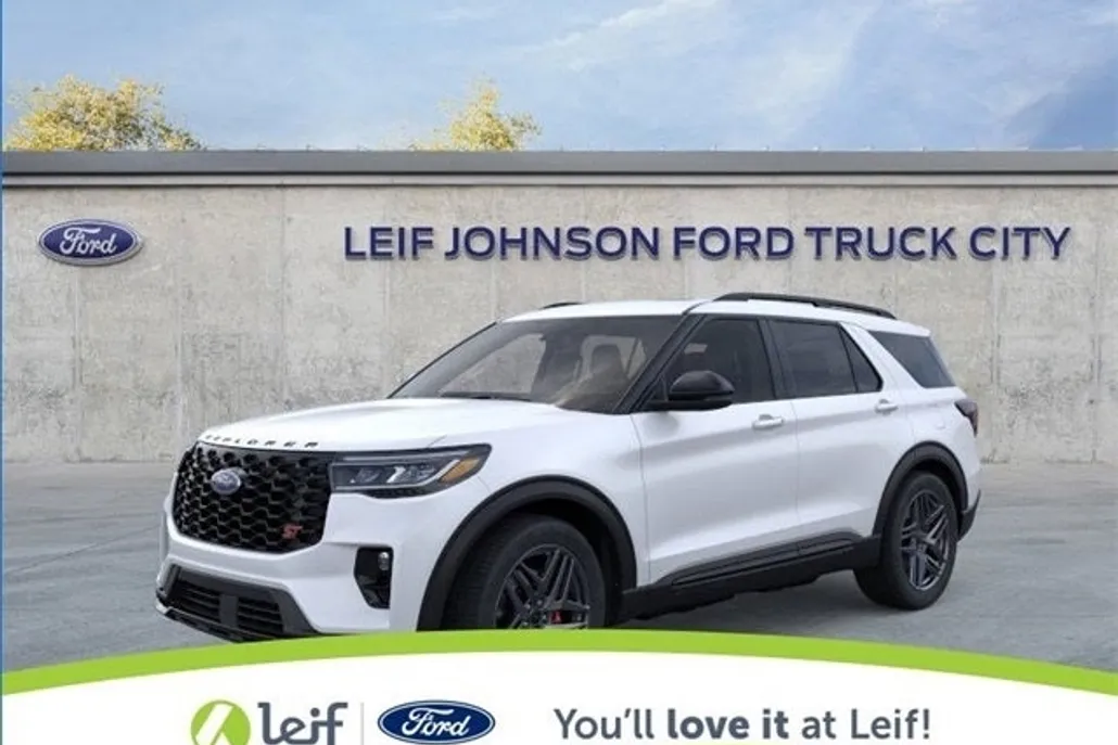 2025 Ford Explorer ST photo 1
