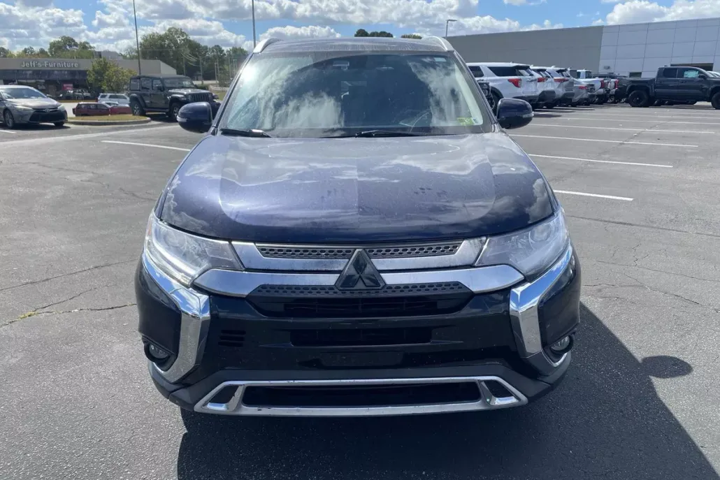 2020 Mitsubishi Outlander SEL photo 1