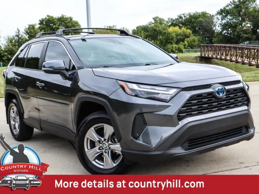2023 Toyota RAV4 Hybrid XLE photo 1