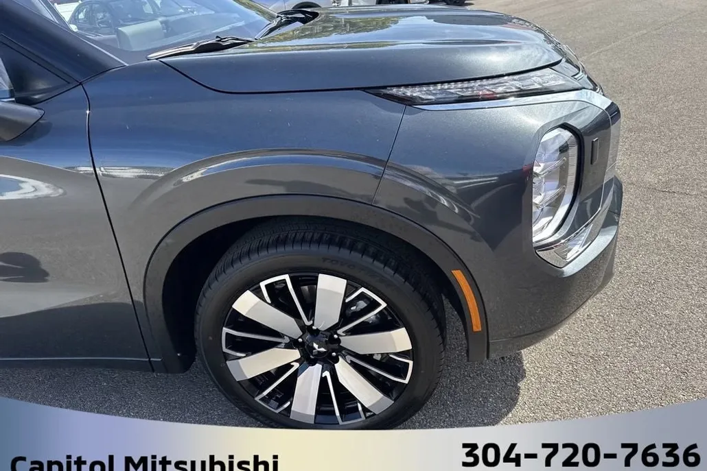 2025 Mitsubishi Outlander SEL GT photo 1