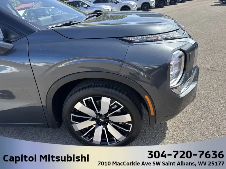 2025 Mitsubishi Outlander SEL GT photo 1