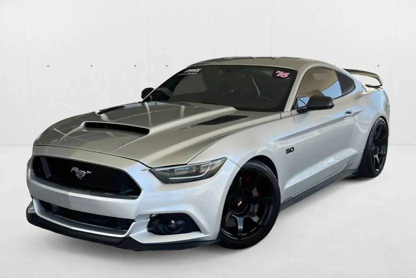 2016 Ford Mustang GT Premium photo 1